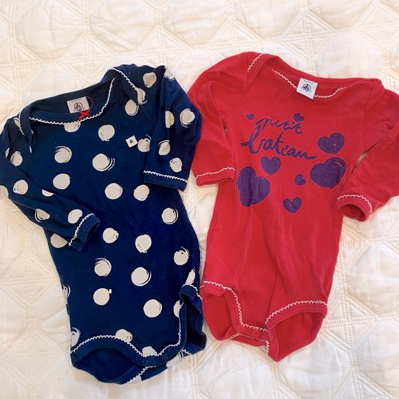 Lot of 2 Petit Bateau Onesies - Size 6m - Picture 1 of 9
